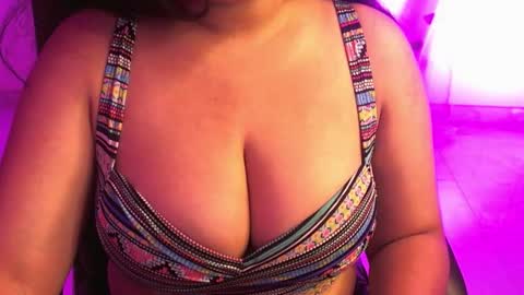 Snapshot of nightqueen107446 chatting on 10-08-25, 02:20 nightqueen107446 online show from 10-08-25, 02:20