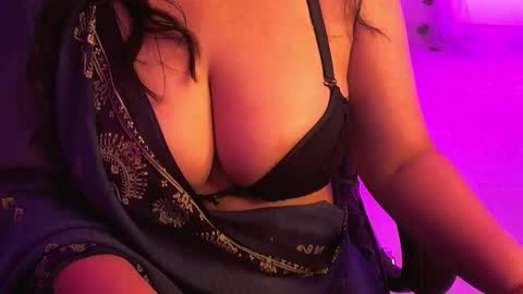 Snapshot of nightqueen107446 chatting on 10-16-25, 02:23 nightqueen107446 online show from 10-16-25, 02:23