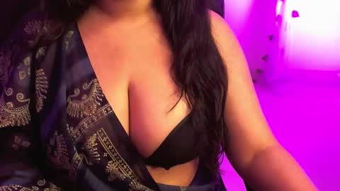 Snapshot of nightqueen107446 chatting on 10-23-25, 05:18 nightqueen107446 online show from 10-23-25, 05:18