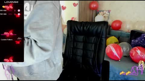 Snapshot of nigo_nika chatting on 02-17-25, 12:48 nigo_nika online show from 02-17-25, 12:48