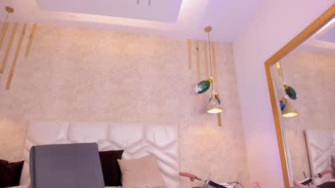 NiiaMoore online show from 12-27-24, 02:25