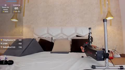 NiiaMoore online show from 12-31-24, 02:19