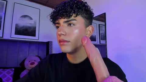 niick_twink online show from 10-06-25, 07:22