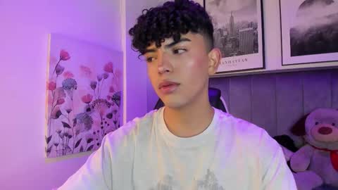 niick_twink online show from 10-15-25, 07:25