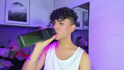 niick_twink online show from 10-20-25, 08:09