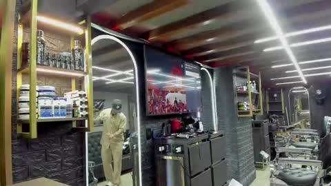 Snapshot of niickcooper chatting on 04-28-26, 01:59 Niick online show from 04-28-26, 01:59