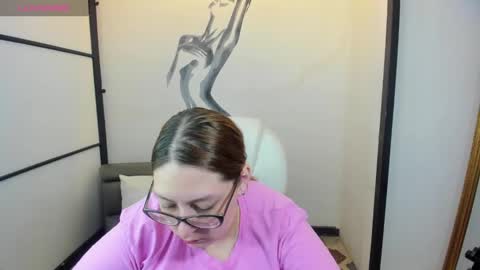 Snapshot of niickyjones chatting on 02-07-25, 09:58 Anni online show from 02-07-25, 09:58