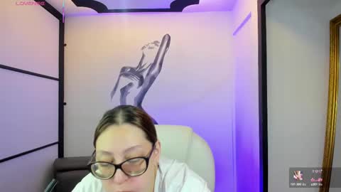 Snapshot of niickyjones chatting on 02-24-25, 10:14 Anni online show from 02-24-25, 10:14