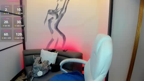 Snapshot of niickyjones chatting on 03-06-25, 01:16 Anni online show from 03-06-25, 01:16
