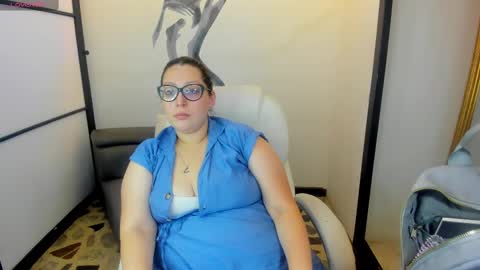 Snapshot of niickyjones chatting on 03-07-25, 09:38 Anni online show from 03-07-25, 09:38