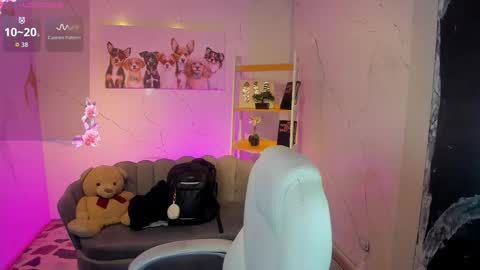 Anni online show from 11-08-25, 12:44