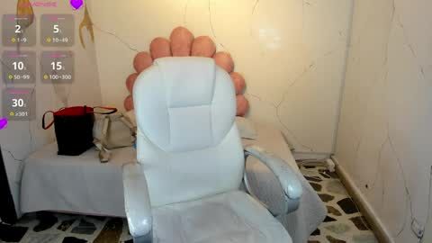 Anni online show from 04-01-26, 05:08