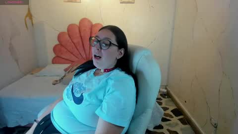 Anni online show from 04-23-26, 04:57