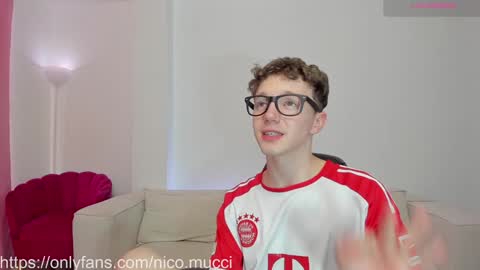 Nicolas Mucci online show from 12-30-24, 02:08