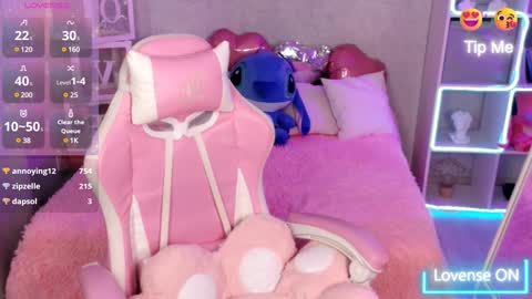 Nicole  online show from 12-10-24, 05:07