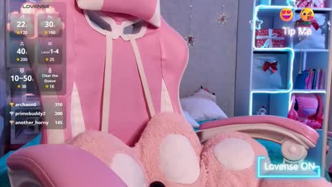 Nicole  online show from 01-10-25, 01:09