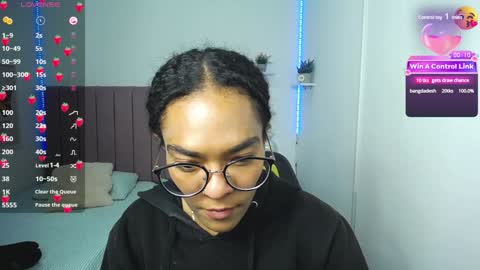 Snapshot of niina_lovee_ chatting on 12-09-24, 04:37 online show from 12-09-24, 04:37