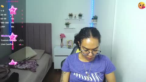 Snapshot of niina_lovee_ chatting on 12-23-24, 06:16 online show from 12-23-24, 06:16