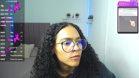 Snapshot of niina_lovee_ chatting on 12-27-24, 04:54 online show from 12-27-24, 04:54