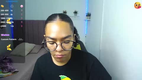 Snapshot of niina_lovee_ chatting on 02-13-25, 03:03 online show from 02-13-25, 03:03