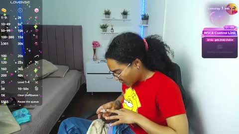 Snapshot of niina_lovee_ chatting on 02-22-25, 06:30 online show from 02-22-25, 06:30