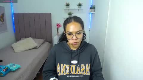 Snapshot of niina_lovee_ chatting on 03-11-25, 02:51 online show from 03-11-25, 02:51