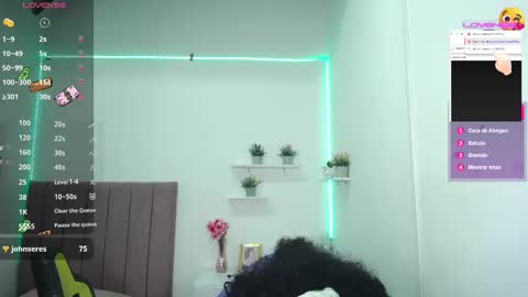 Snapshot of niina_lovee_ chatting on 09-27-25, 02:33 online show from 09-27-25, 02:33