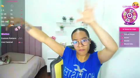Snapshot of niina_lovee_ chatting on 10-01-25, 02:56 online show from 10-01-25, 02:56