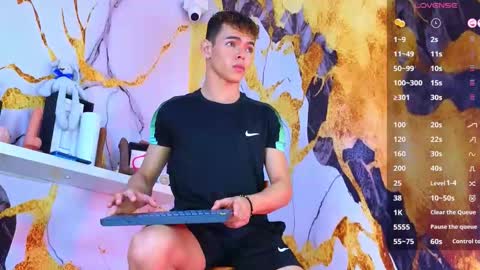 Snapshot of nijinsky_latinboy chatting on 09-13-25, 11:21 Nijinsky online show from 09-13-25, 11:21