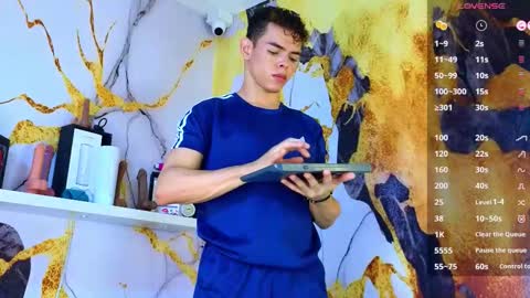 Snapshot of nijinsky_latinboy chatting on 09-15-25, 10:59 Nijinsky online show from 09-15-25, 10:59