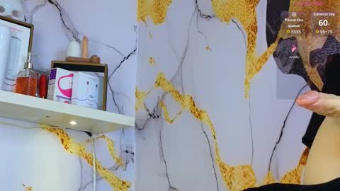 Snapshot of nijinsky_latinboy chatting on 11-21-25, 08:35 Nijinsky online show from 11-21-25, 08:35