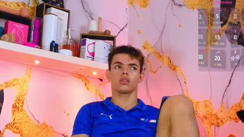 Snapshot of nijinsky_latinboy chatting on 11-22-25, 04:11 Nijinsky online show from 11-22-25, 04:11