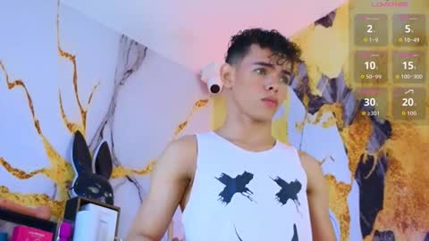 Snapshot of nijinsky_latinboy chatting on 12-03-25, 10:46 Nijinsky online show from 12-03-25, 10:46