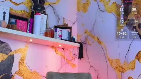 Snapshot of nijinsky_latinboy chatting on 12-05-25, 10:57 Nijinsky online show from 12-05-25, 10:57