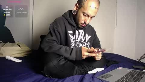 Snapshot of nika_1312 chatting on 04-24-26, 04:26 Nikita online show from 04-24-26, 04:26