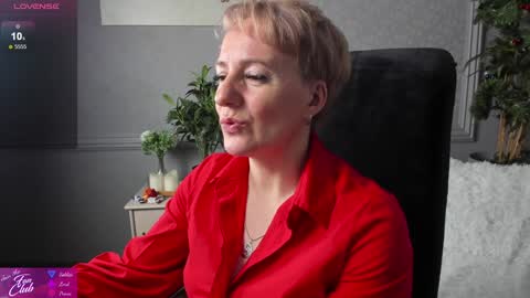 Nika online show from 12-13-24, 01:33