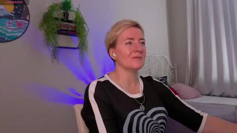 Nika online show from 11-08-25, 05:29