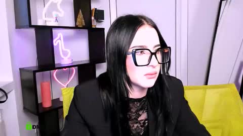 Little  Angel online show from 12-19-25, 10:33