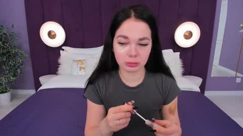 Snapshot of nikaflowers chatting on 01-15-25, 03:22 Nika online show from 01-15-25, 03:22