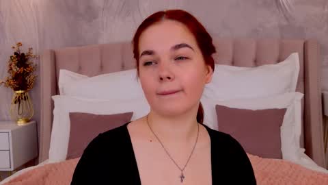 Snapshot of nikaflowers chatting on 11-06-25, 02:56 Nika online show from 11-06-25, 02:56