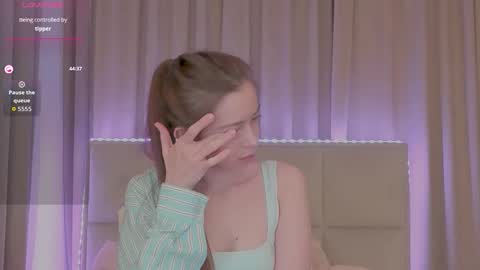 Nika online show from 03-25-26, 11:00