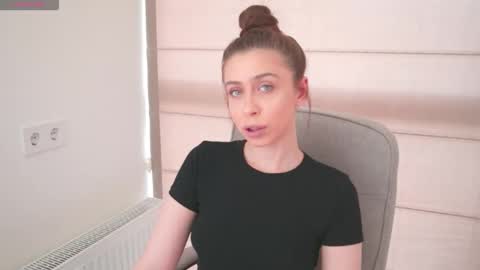 Snapshot of nikaletta chatting on 05-13-26, 09:39 Nika online show from 05-13-26, 09:39
