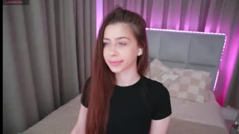 Snapshot of nikaletta chatting on 06-06-26, 10:25 Nika online show from 06-06-26, 10:25