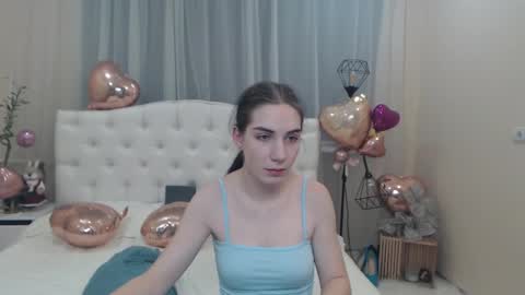 Snapshot of nikastarkk chatting on 02-15-25, 10:21 nikastarkk online show from 02-15-25, 10:21