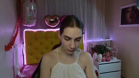 Snapshot of nikastarkk chatting on 03-01-25, 02:15 nikastarkk online show from 03-01-25, 02:15