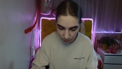 Snapshot of nikastarkk chatting on 03-07-25, 11:27 nikastarkk online show from 03-07-25, 11:27