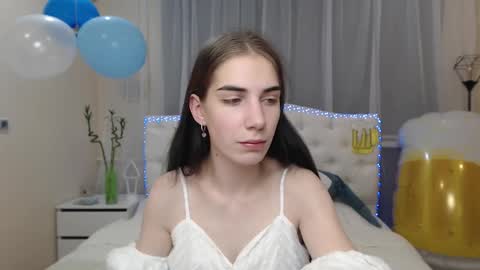 Snapshot of nikastarkk chatting on 09-18-25, 06:37 nikastarkk online show from 09-18-25, 06:37