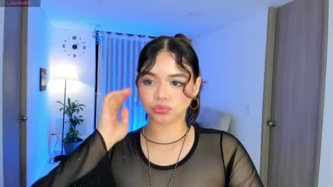 Snapshot of nikavelvet chatting on 05-05-26, 12:51 NIKA online show from 05-05-26, 12:51