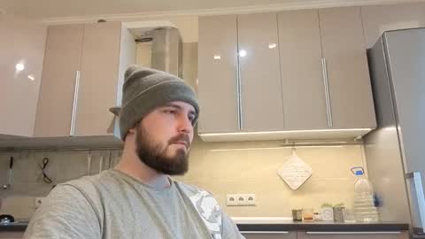 Snapshot of nikbusiness chatting on 12-14-25, 12:10 Nick online show from 12-14-25, 12:10