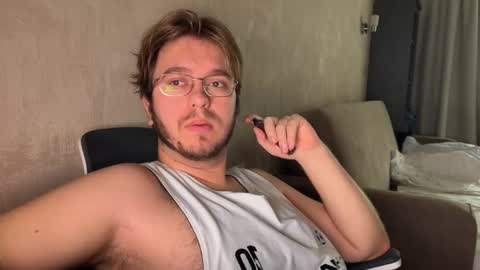 Celine online show from 11-06-25, 06:47